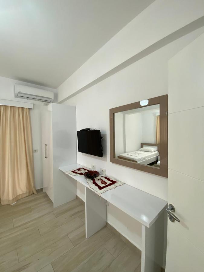 Hotel Andrea Sarandë 외부 사진