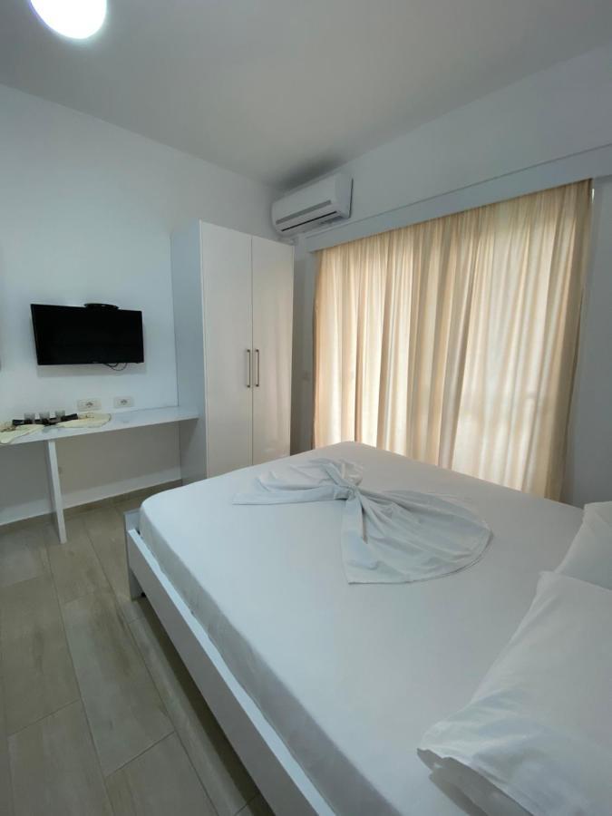 Hotel Andrea Sarandë 외부 사진