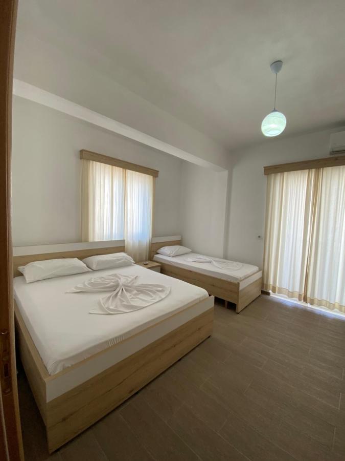Hotel Andrea Sarandë 외부 사진