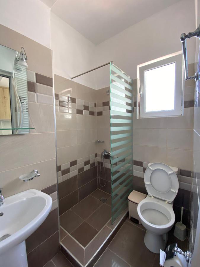 Hotel Andrea Sarandë 외부 사진