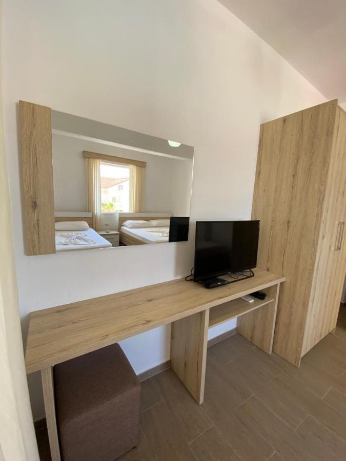 Hotel Andrea Sarandë 외부 사진