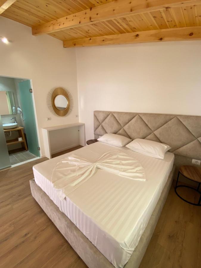Hotel Andrea Sarandë 외부 사진