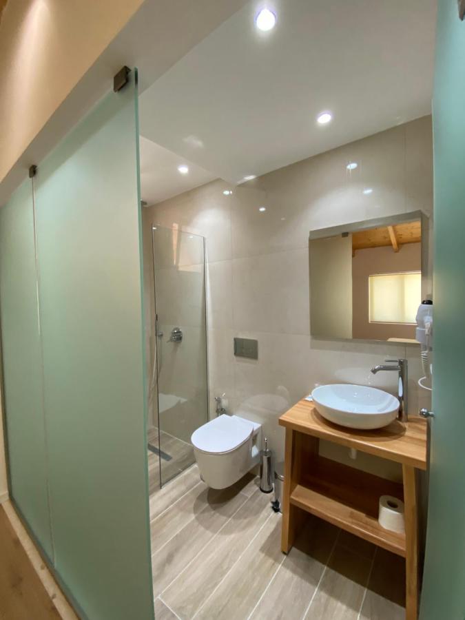 Hotel Andrea Sarandë 외부 사진