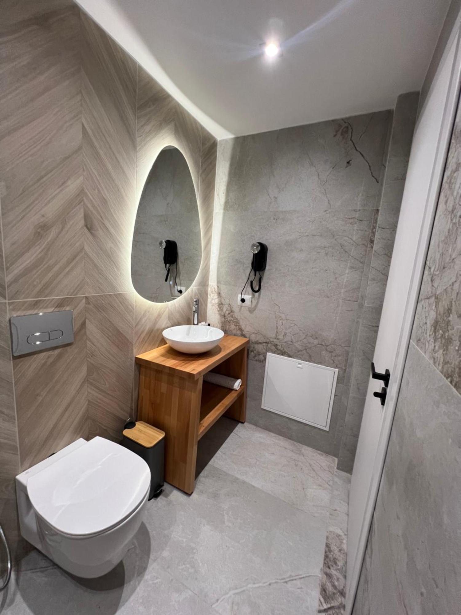 Hotel Andrea Sarandë 외부 사진